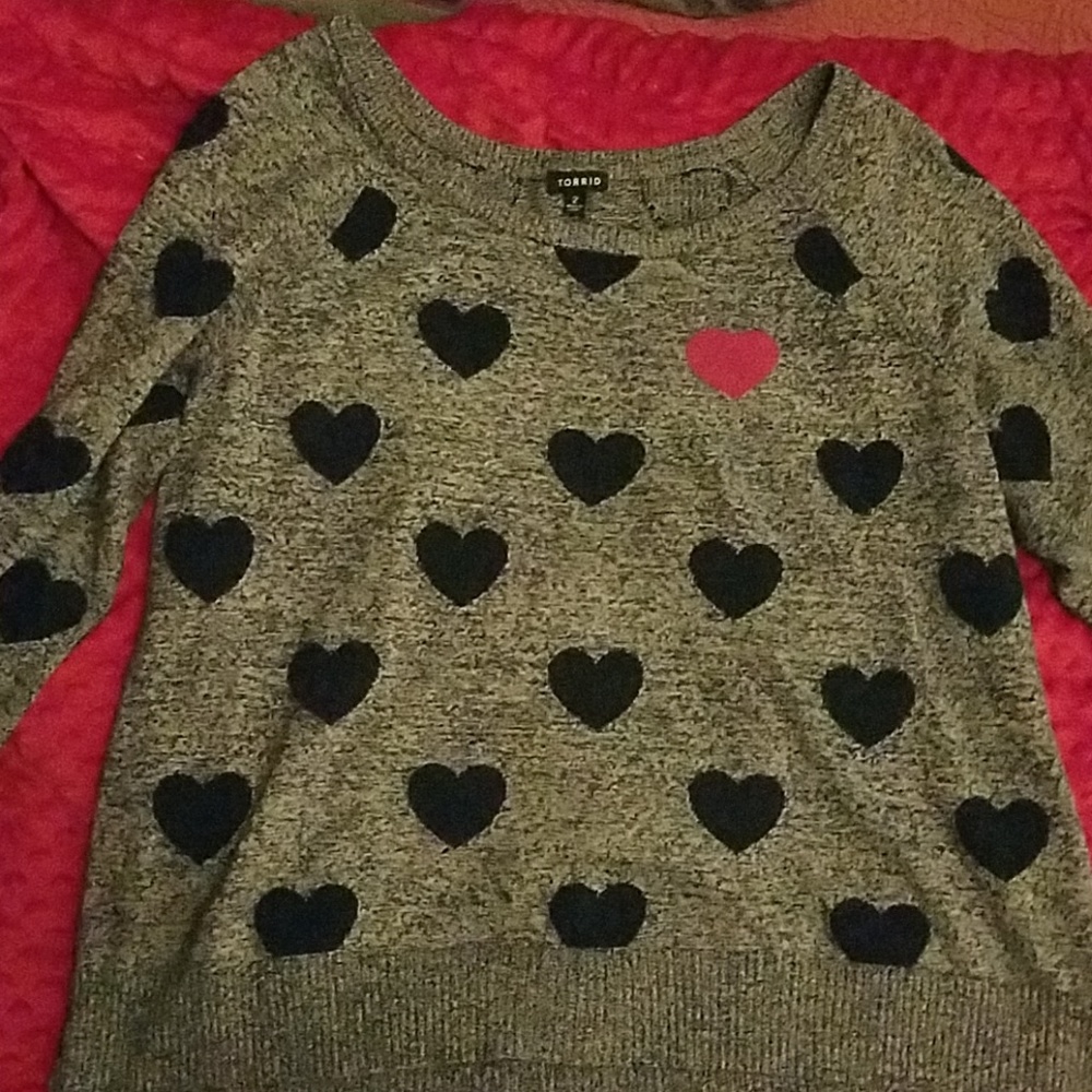 Torrid hearts scoop neck sweater size 2